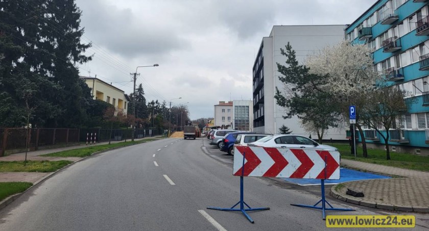 Łowicz. Zamknięcie ulicy Bonifraterskiej przedłuży się