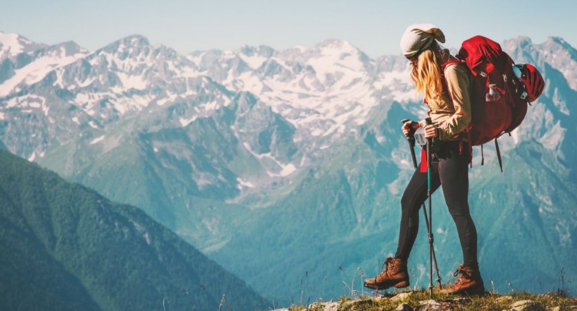 Dlaczego warto uprawiać nordic walking?