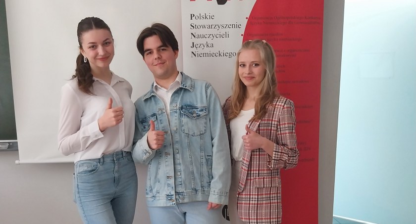 Uczniowie II LO w Łowiczu z drugim miejscem w regionalno-okręgowym konkursie języka niemieckiego