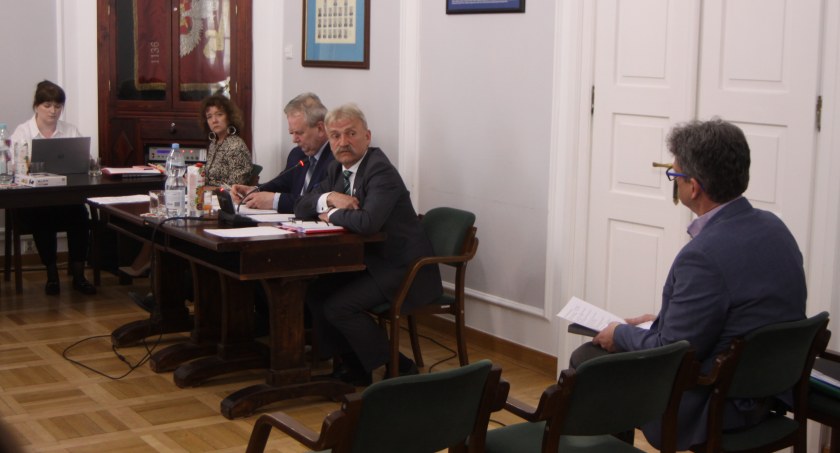 Łowicz. Ratusz przygotował harmonogram budowy drogi w ul. Czajki