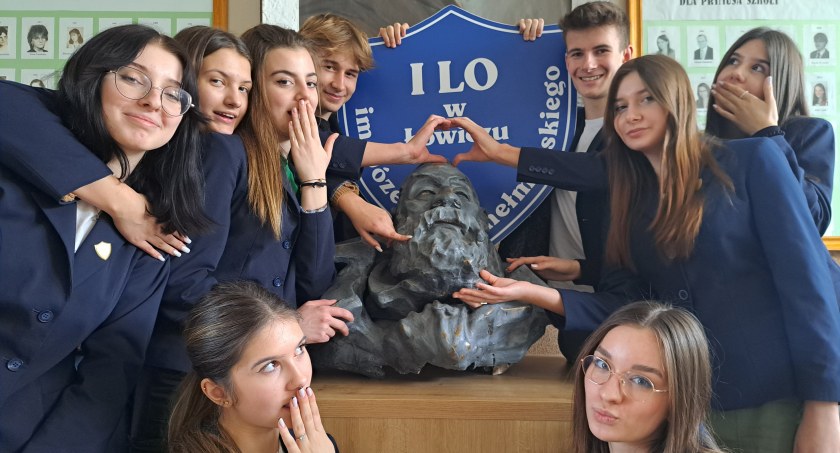 I LO przypomina ofertę edukacyjną