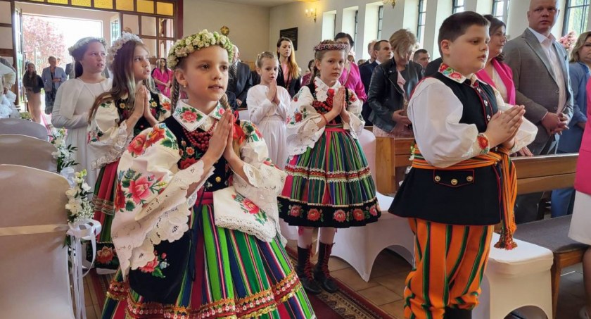 Kameralna, Pierwsza Komunia Święta w Parafii św. Rocha w Boczkach Chełmońskich (foto, film)