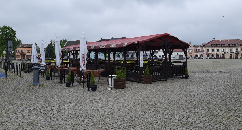 Łowicz. Restauratorzy nie zapłacą mniej za ogródki gastronomiczne