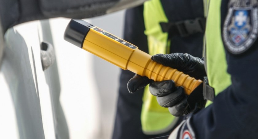 Obywatelskie zatrzymanie pijanego kierowcy Opla