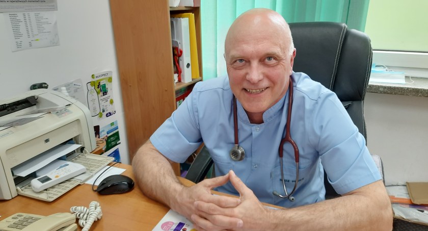 Światowy Dzień Lekarza Rodzinnego. Rozmowa z lekarzem Mariuszem Pietrzakiem