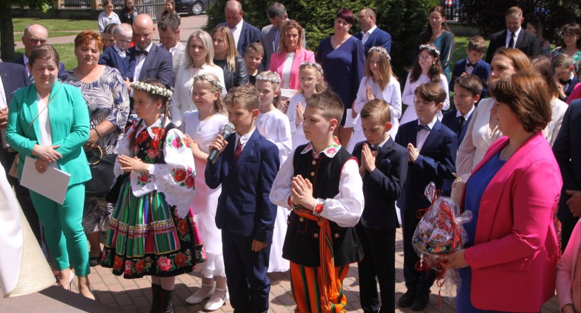 Boczki Chełmońskie. Rocznica I Komunii Świętej i spotkanie z Magdaleną Buczek (foto)