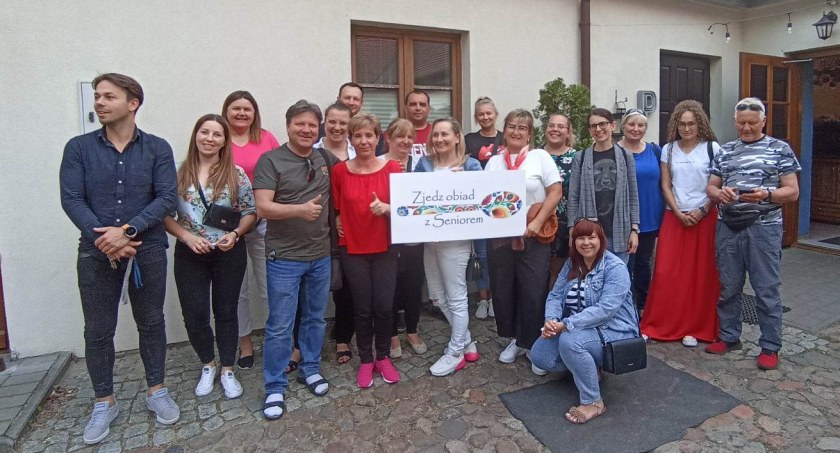 W Łowiczu rusza piąta edycja akcji „Zjedz obiad z seniorem” (foto)
