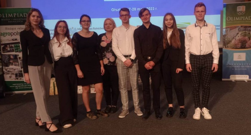 Wielki sukces uczniów ze Zduńskiej Dąbrowy w finale OWIUR (foto)