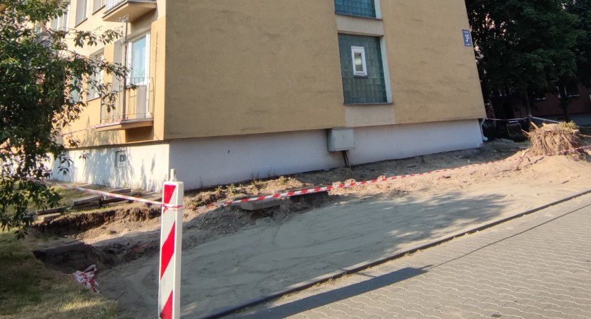 Łowicz. Przybędzie miejsc parkingowych na Bratkowicach