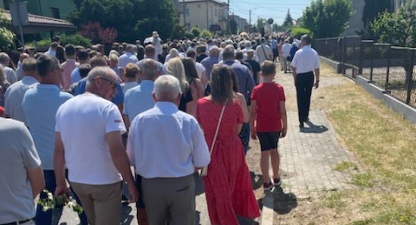 Procesja przeszła ulicami Domaniewic (foto)