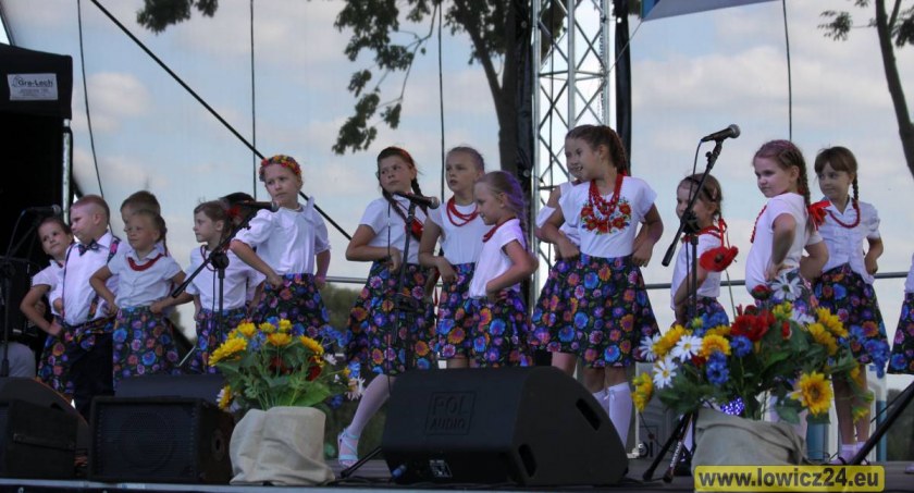 „Podłowickie Folk(l)ove” wkrótce w Jackowicach! Gwiazdą wieczoru - Jacek Stachursky!