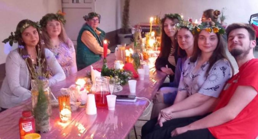 Wianki, ognisko, czyli magiczna Noc Świętojańska w Ostrowie (foto) 