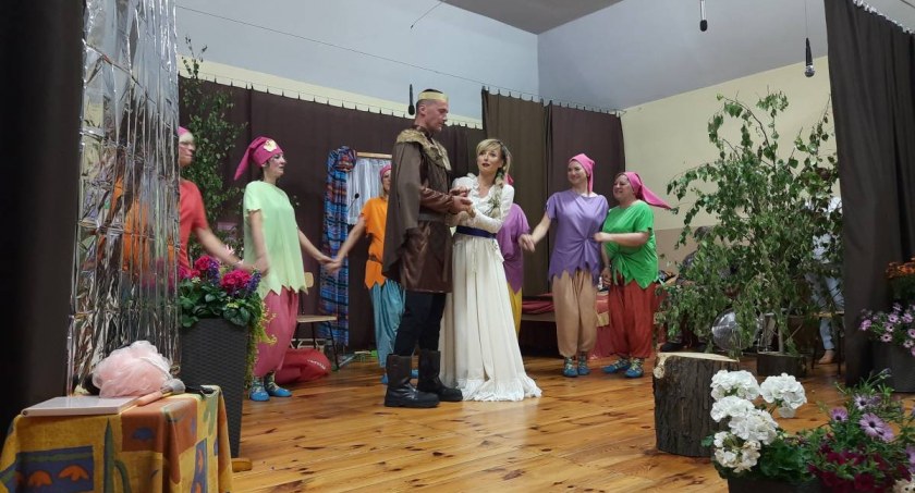 NieZwykły Teatr na Korabce zaprasza w lipcu na nowe spektakle