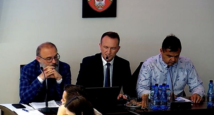 Zarząd Powiatu Łowickiego z wotum zaufania i absolutorium za wykonanie budżetu za 2022 rok