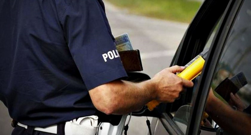 Obywatelskie zatrzymanie pijanego kierowcy Mitsubishi
