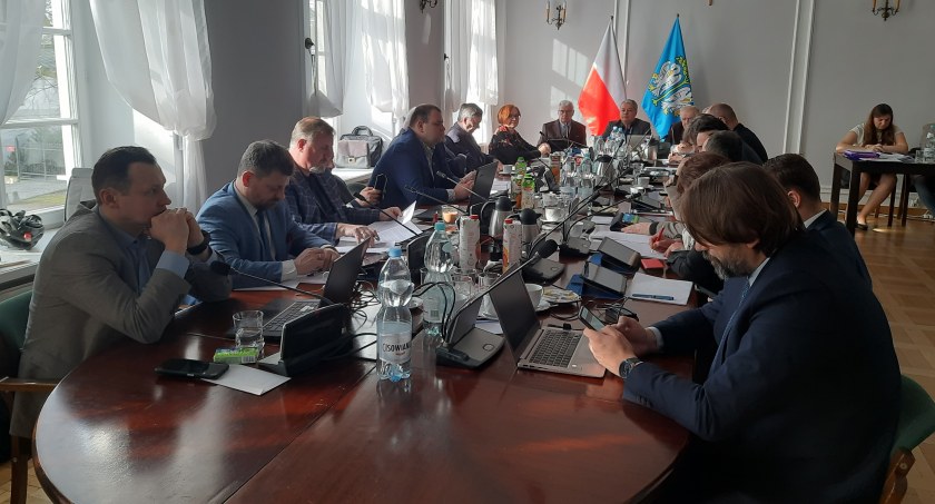 Oświadczenia majątkowe radnych Rady Miejskiej w Łowiczu za 2022 rok – CZĘŚĆ 3
