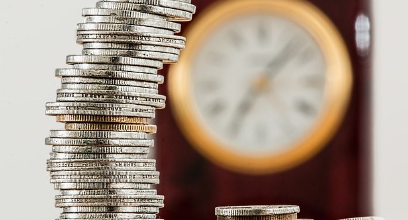 Alternatywne metody zarabiania poza tradingiem. Czy można robić to w Łowiczu?