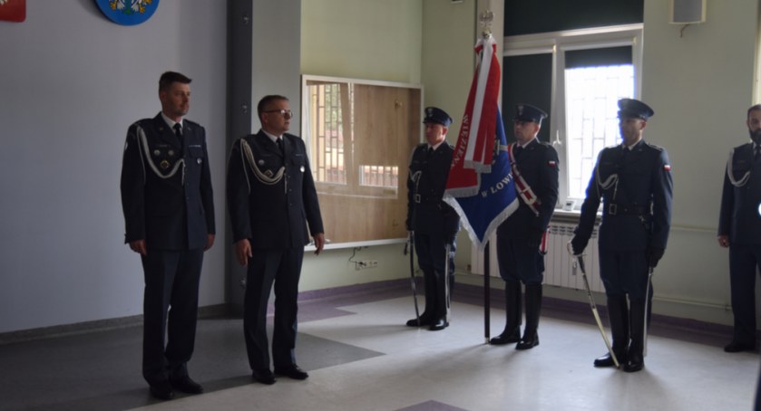 Awanse na wyższe stopnie służbowe w Zakładzie Karnym w Łowiczu (foto)