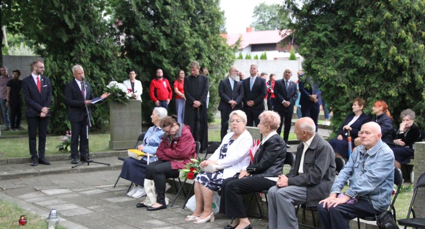 Łowicz. Obchody 79. rocznicy wybuchu Powstania Warszawskiego (foto, film)