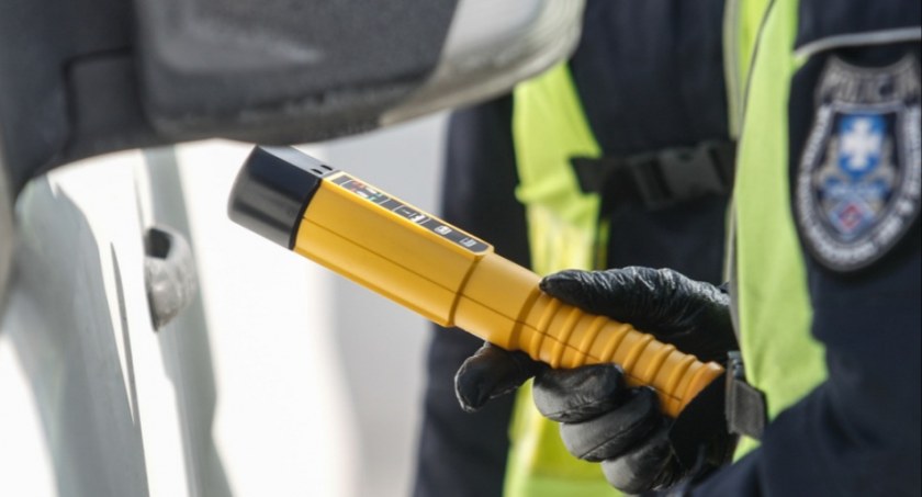 Pijany kierowca wpadł, bo jechał za szybko