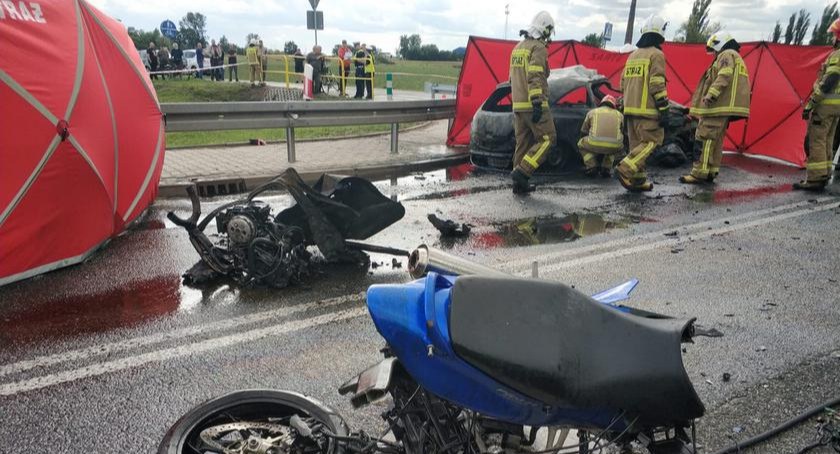 Tragedia w Nowych Zdunach. Są już wstępne ustalenia prokuratury! Z motocykla urwał się bak paliwa!