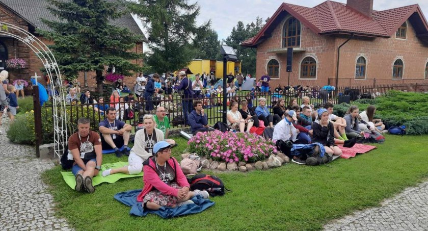 To już ósmy dzień Łowickiej Pieszej Pielgrzymki na Jasną Górę (foto, film)