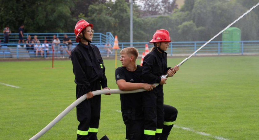 Zawody sportowo-pożarnicze w gminie Łyszkowice (foto, film)