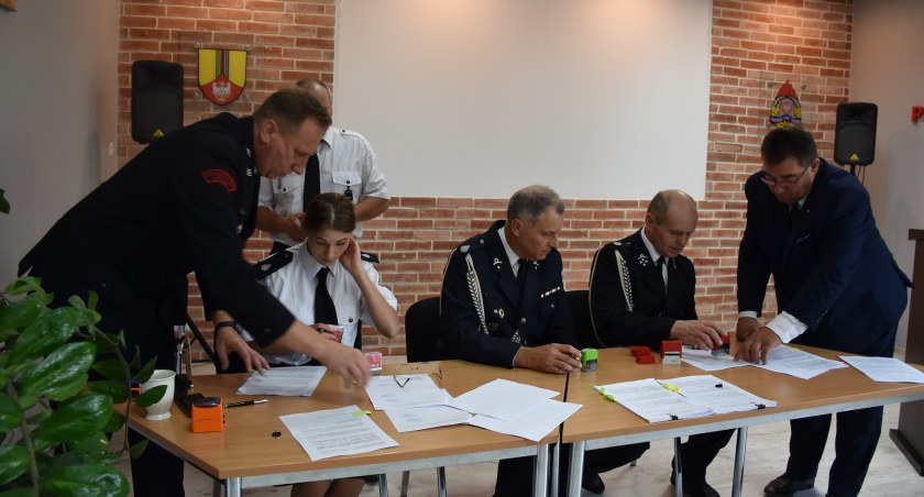 Kolejne pieniądze trafią do jednostek OSP z powiatu łowickiego (foto,film)