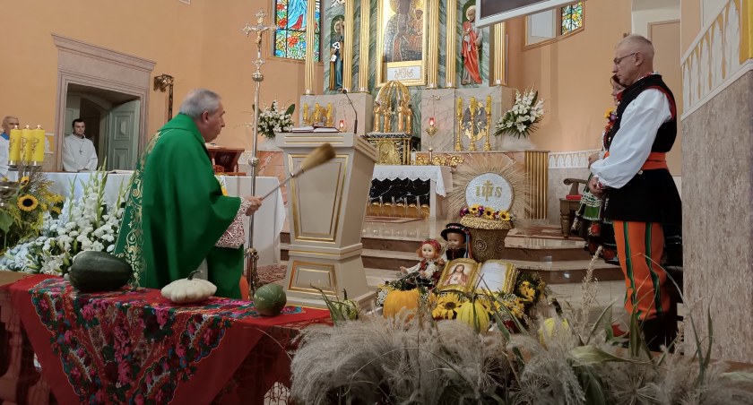 Dożynki w Parafii św. Kazimierza w Łyszkowicach (foto)