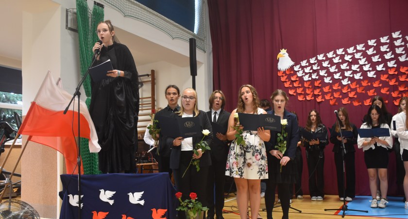 Dzień Sybiraka w I Liceum Ogólnokształcącym w Łowiczu (foto,film)