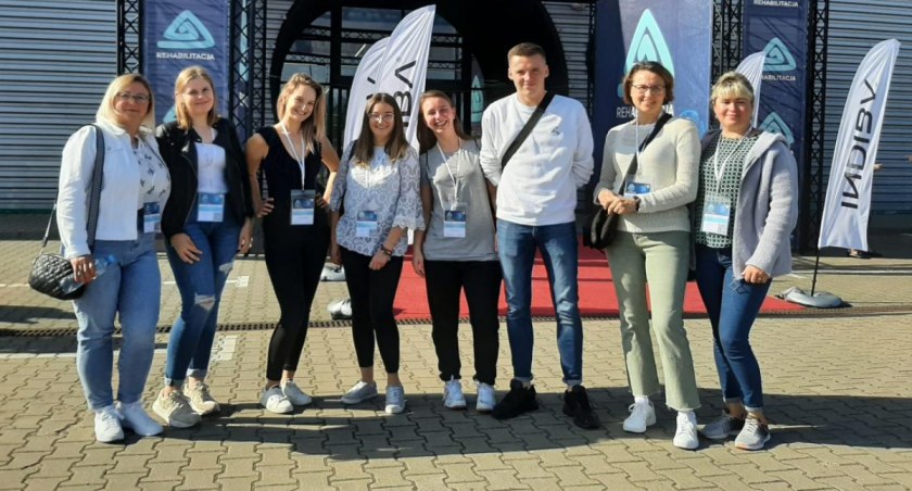 Słuchacze Szkoły Policealnej Samorządu Województwa Łódzkiego w Łowiczu odwiedzili Międzynarodowe Targi w Warszawie (foto)