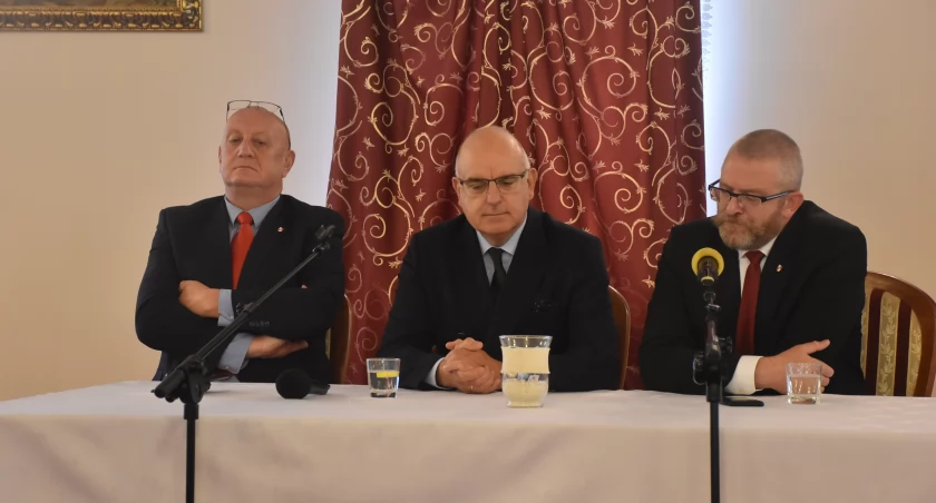 Łowicz na trasie wyborczej Ireneusza Jabłońskiego i Grzegorza Brauna (foto, film)