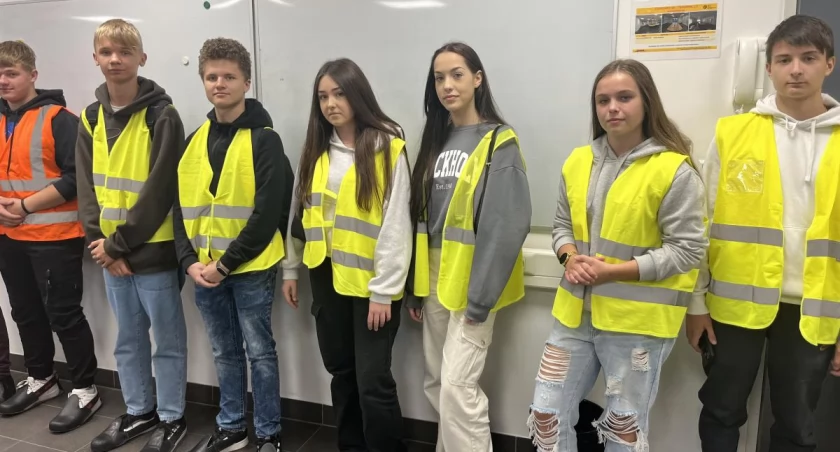 Blichowskie Koło Logistyki z wizytą w DHL (foto)