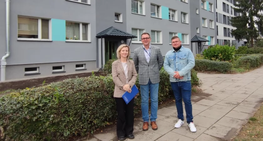 Kolejny blok na osiedlu H. Dąbrowskiego został ocieplony (foto)