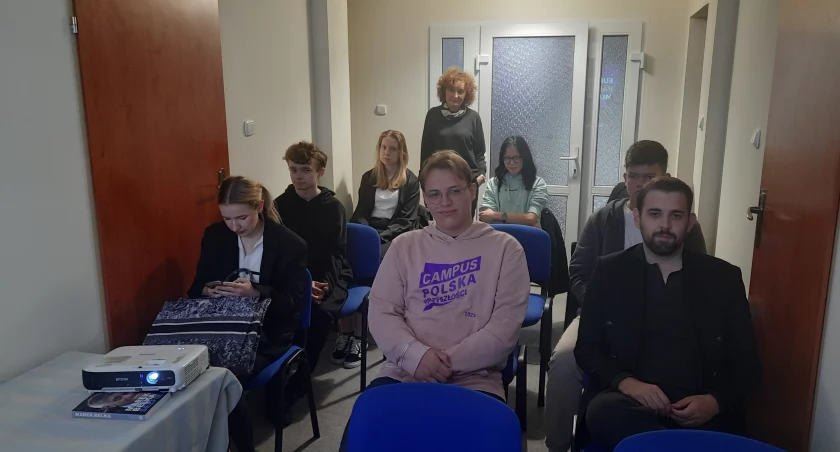 Łowicz. Spotkanie z przedstawicielką Europejskiego Parlamentu Młodzieży (foto)