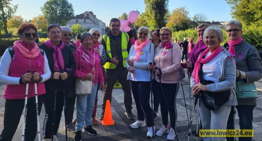 Dzisiejszy parkrun z różową wstążeczką (foto)