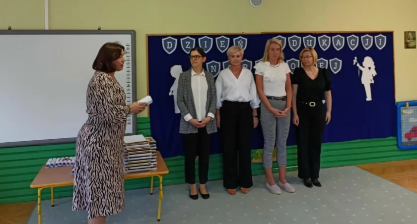 Dzień Edukacji Narodowej. Wszelkich cudowności dla pracowników przedszkola Pod Świerkami (foto)