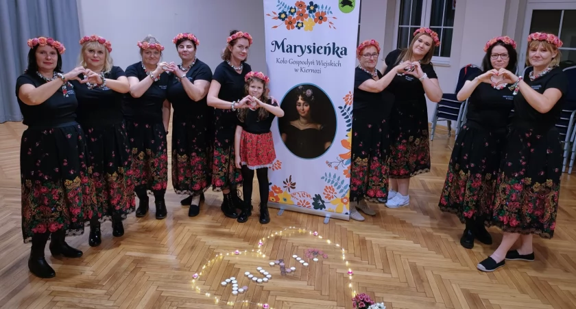 Serce dla Zuzi. Koła Gospodyń Wiejskich, szkoły i stowarzyszenia dołączają do akcji