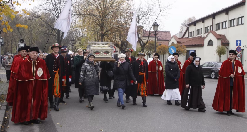 Łowicz. Uroczystość Św. Wiktorii, patronki miasta i diecezji łowickiej (foto, film)