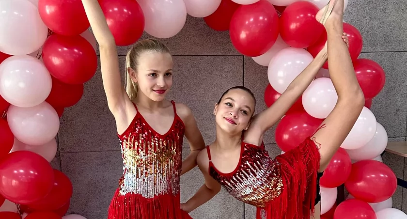 Sukces młodych łowickich tancerek w Mistrzostwach Ekstraklasy w Tańcu Sportowym (foto)
