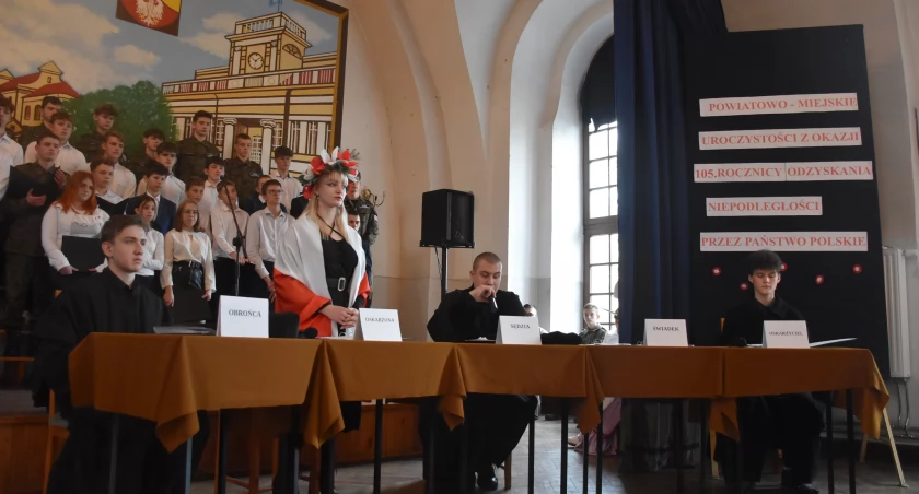 Powiatowo-miejskie uroczystości Święta Niepodległości w Łowiczu (foto, film)