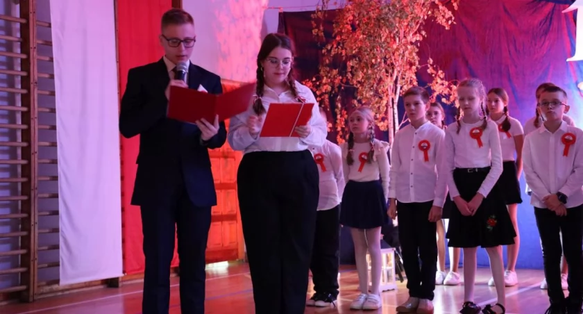 Wieczorek Patriotyczny w łowickiej Czwórce (foto, film)