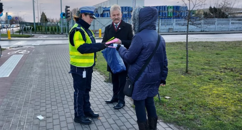 Wspólna akcja burmistrza i łowickiej policji (foto)