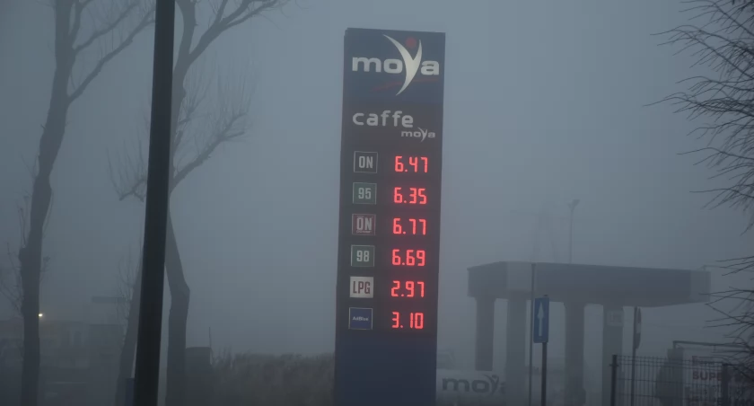 Kolejny tydzień spadku cen paliw. W Łowiczu również?