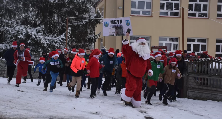 W Mastkach pobiegli z dobroci serca (foto,film)