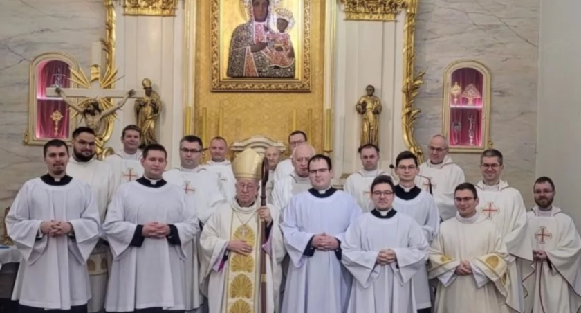 Warszawa. Kandydatura łowickich alumnów