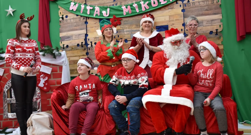 Spotkanie z Mikołajem w Specjalnym Ośrodku Szkolno-Wychowawczym w Łowiczu (foto)