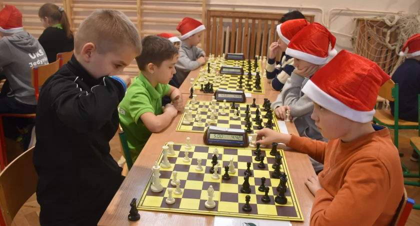 II Mikołajkowy Turniej Szachowy tym razem w SP nr 1 (foto) [WYNIKI]