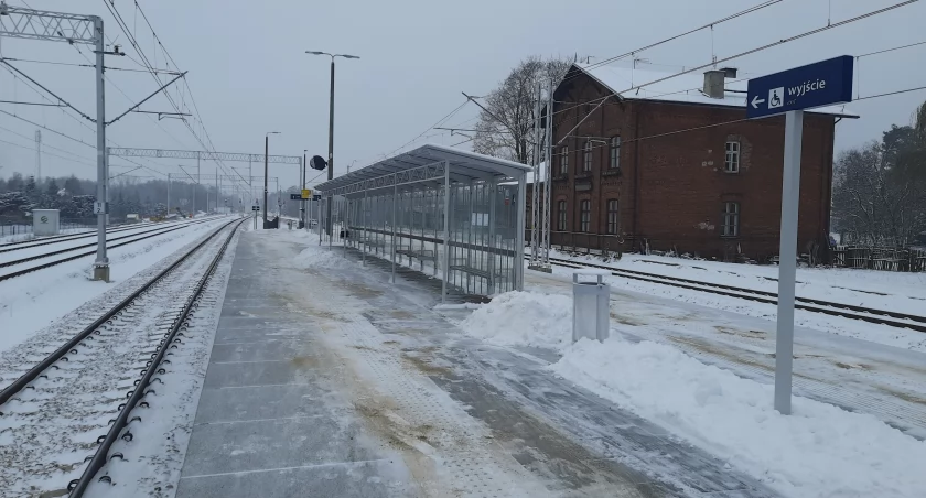 Bełchów. Zakończyła się modernizacja stacji kolejowej. W planach budowa kładki (foto, film)