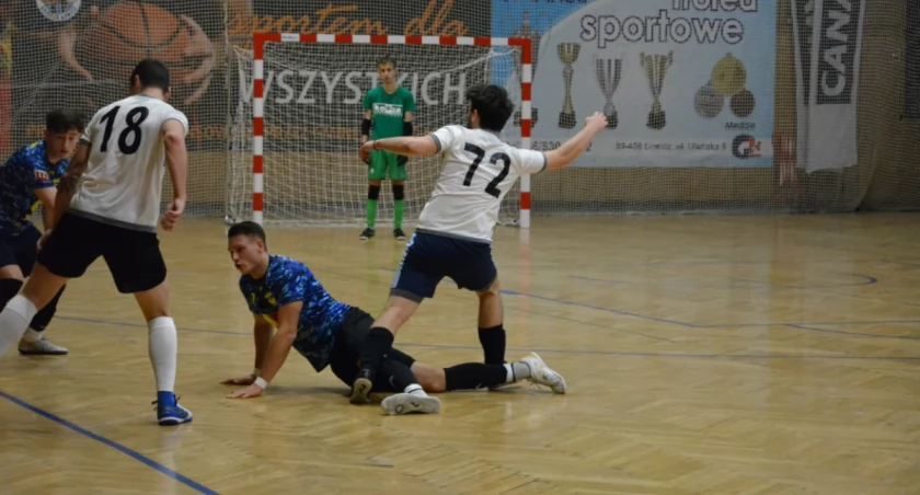 ŁoLiF. Wyniki spotkań z weekendu 9-10 grudnia (foto)